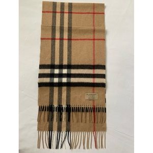 The Classic Check Cashmere Scarf 🧣 ✨